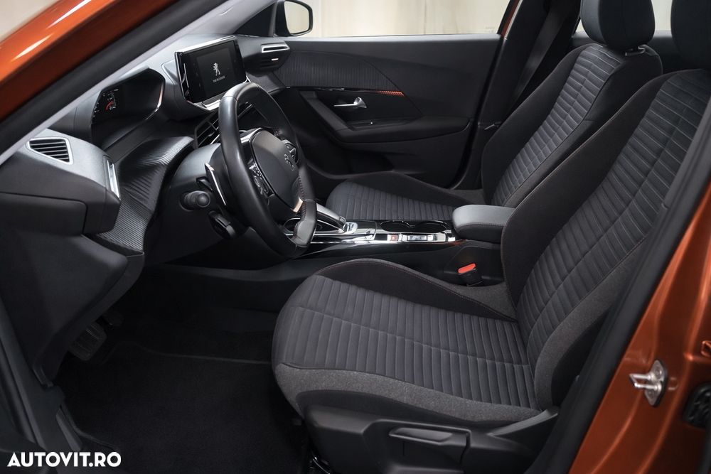Peugeot 2008 PureTech 130 EAT8 Active Pack - 4