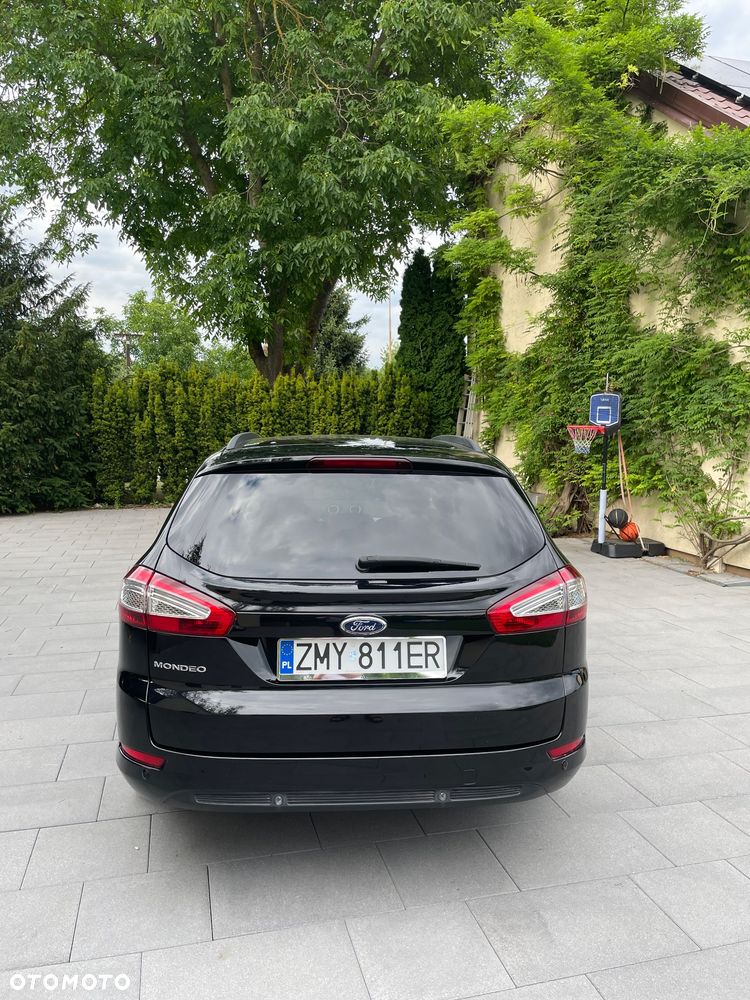 Ford Mondeo - 12