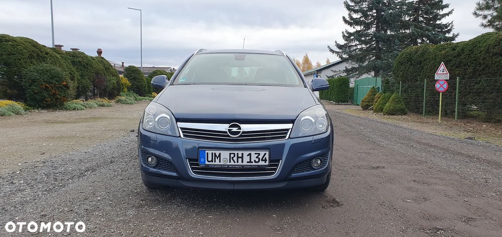 Opel Astra 1.6 150 Jahre - 6