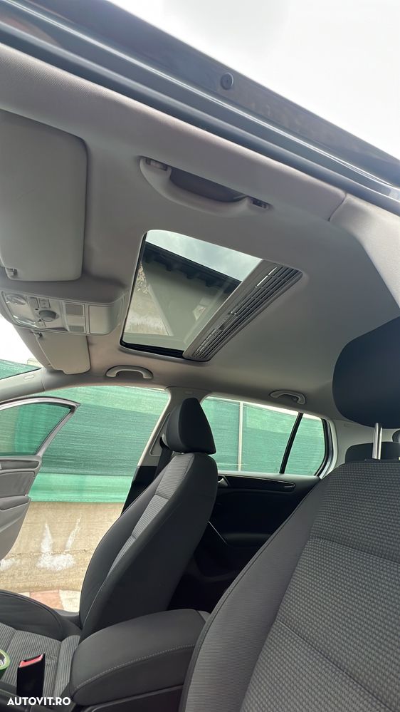 Volkswagen Golf 1.6 Comfortline - 8