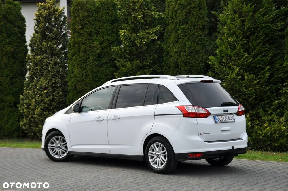 Ford Grand C-MAX - 13