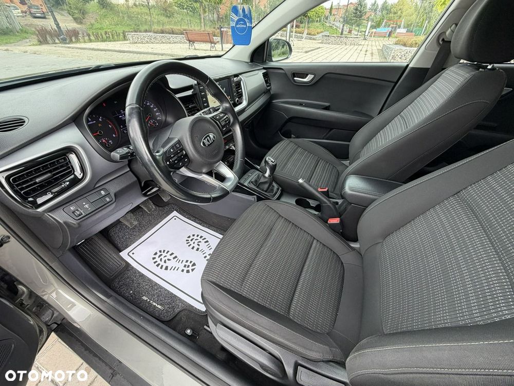 Kia Stonic - 16
