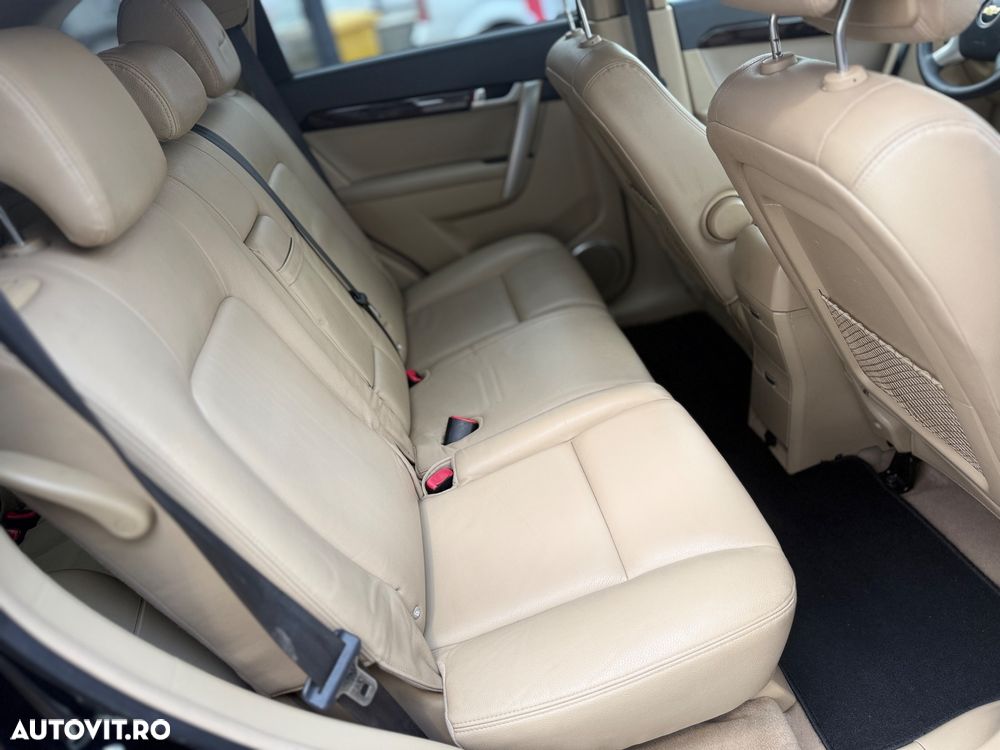 Chevrolet Captiva 2.0 4WD 7 Sitzer Automatik LT Exclusive - 8