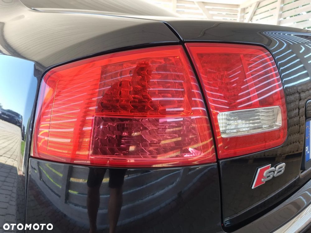 Audi S8 5.2 FSI Quattro - 14