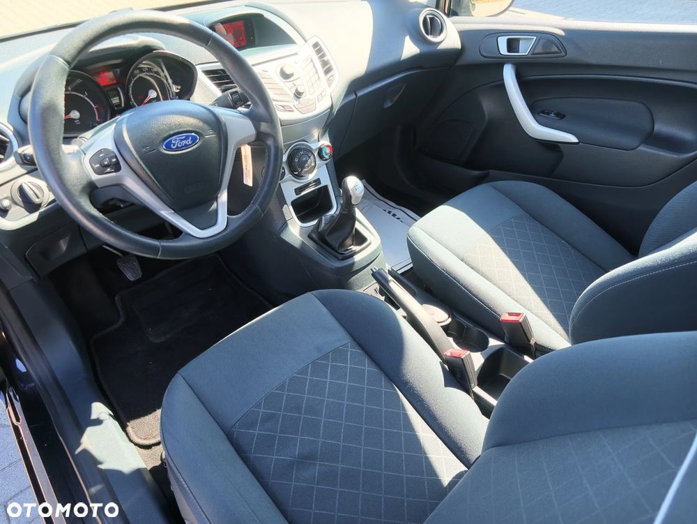 Ford Fiesta 1.25 Champions Edition - 5