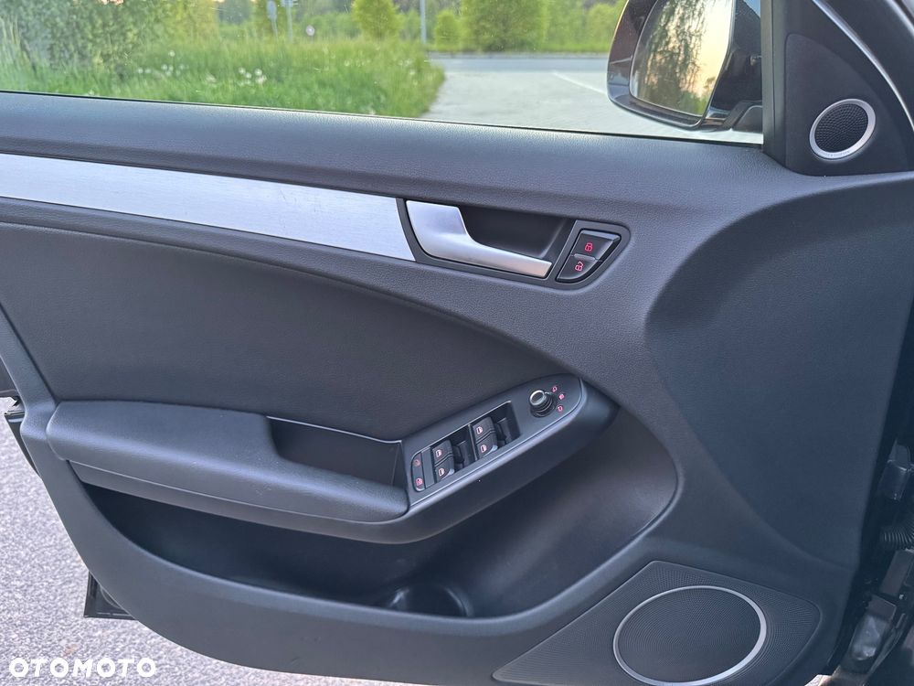 Audi A4 Avant 2.0 TDI - 32