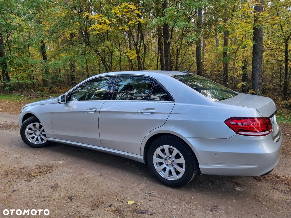 Mercedes-Benz Klasa E 200 CDI 7G-TRONIC Elegance - 36
