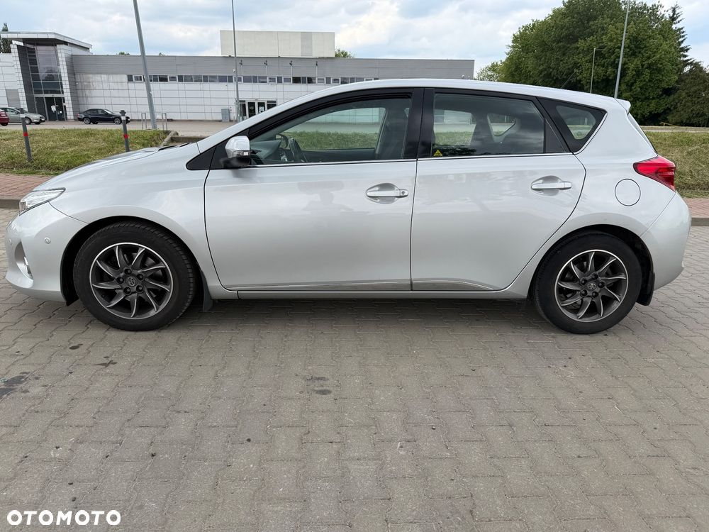 Toyota Auris 2.0 D-4D Premium Comfort - 3