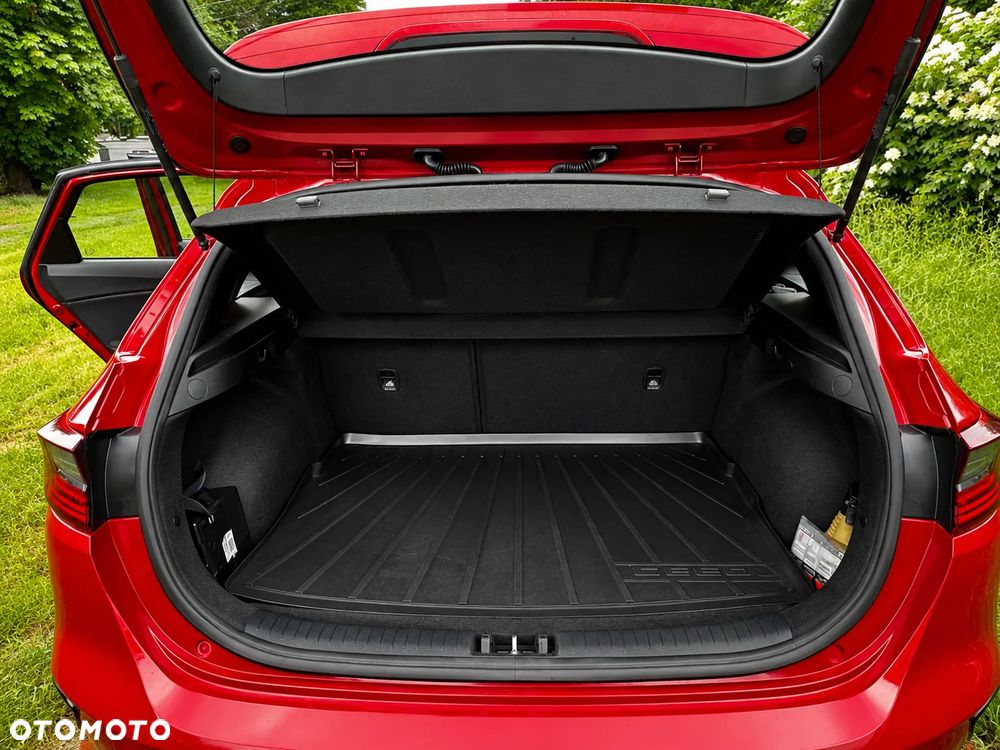 Kia Ceed - 8