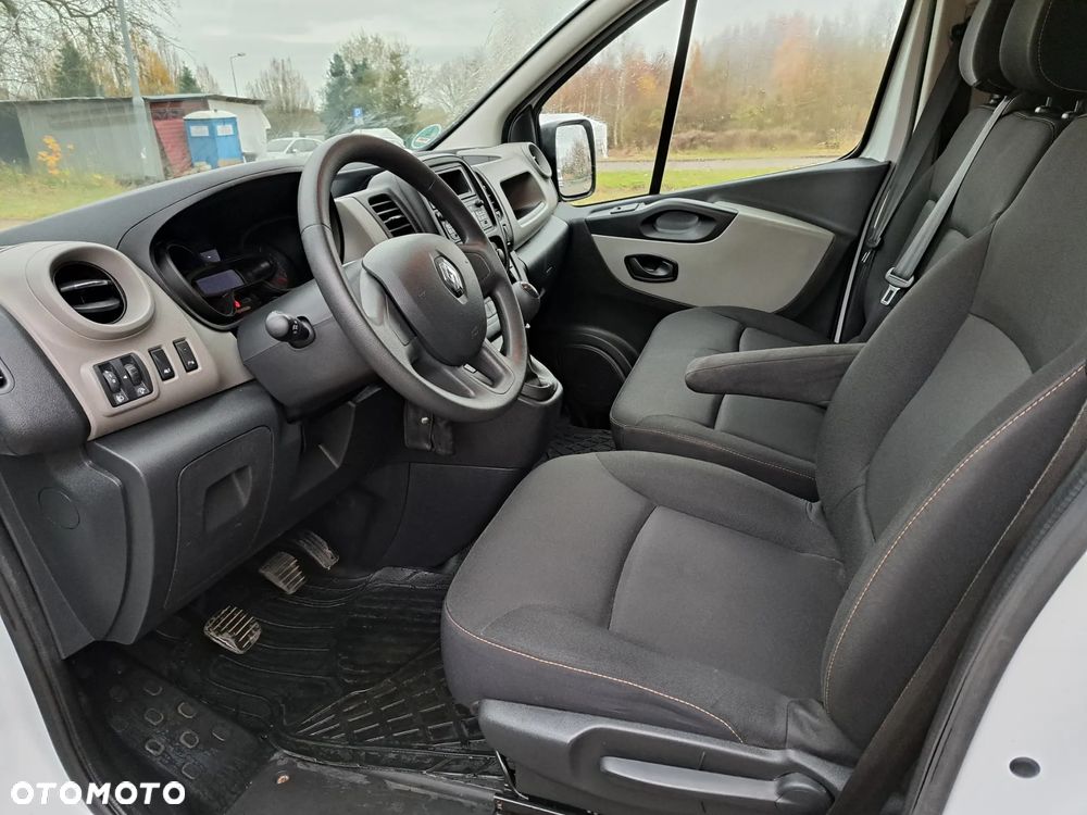 Renault Trafic - 9