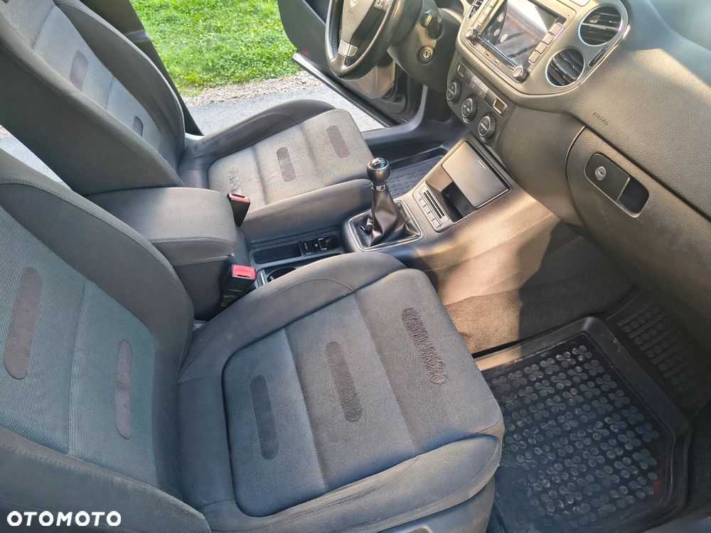 Volkswagen Tiguan - 9