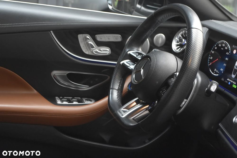 Mercedes-Benz Klasa E AMG 53 4Matic+ AMG Speedshift TCT-9G - 16