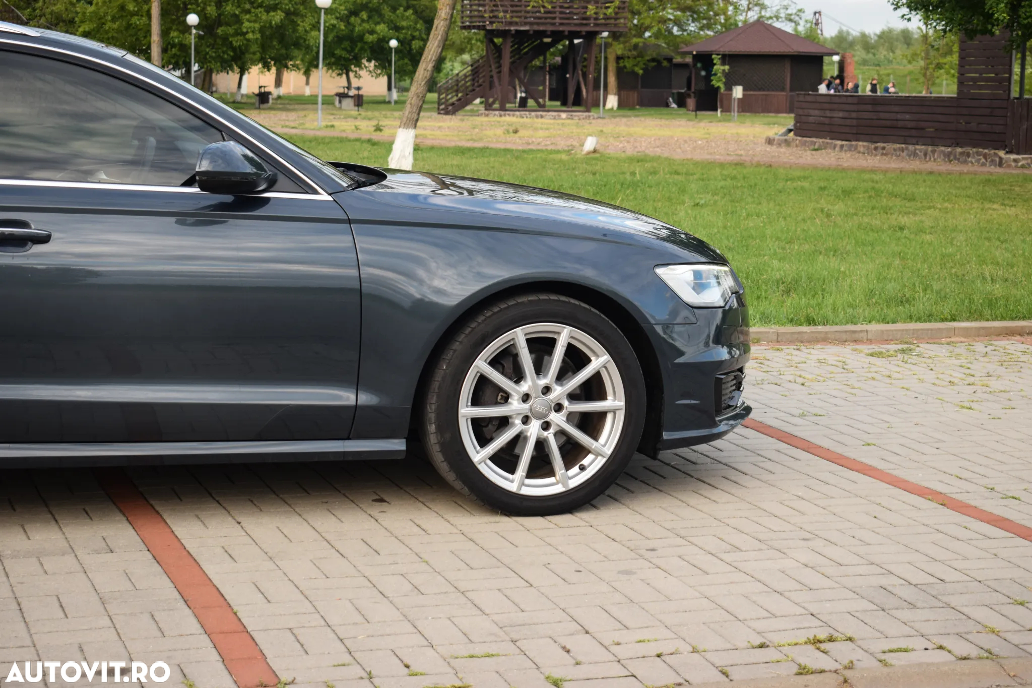 Audi A6 Avant 2.0 TDI Ultra DPF S tronic - 6