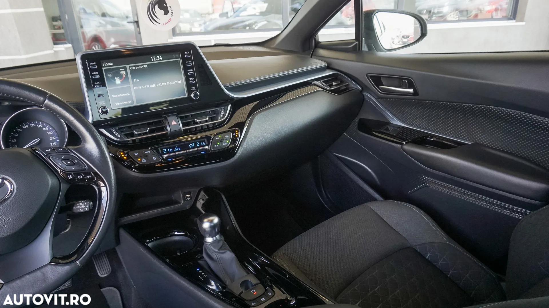 Toyota C-HR - 9
