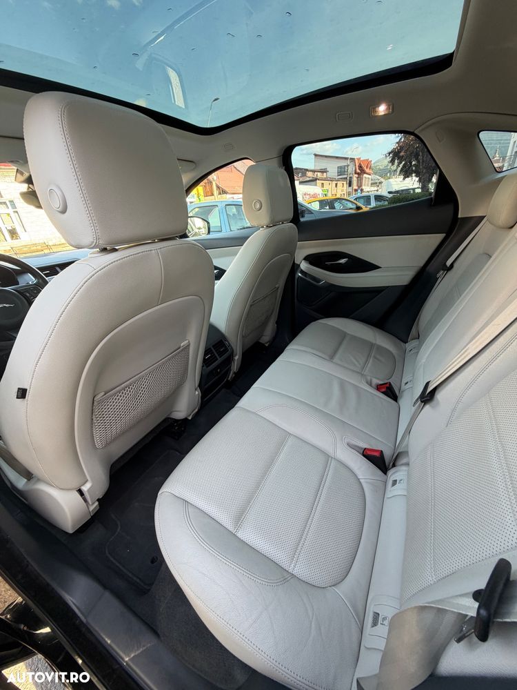 Jaguar E-Pace - 16