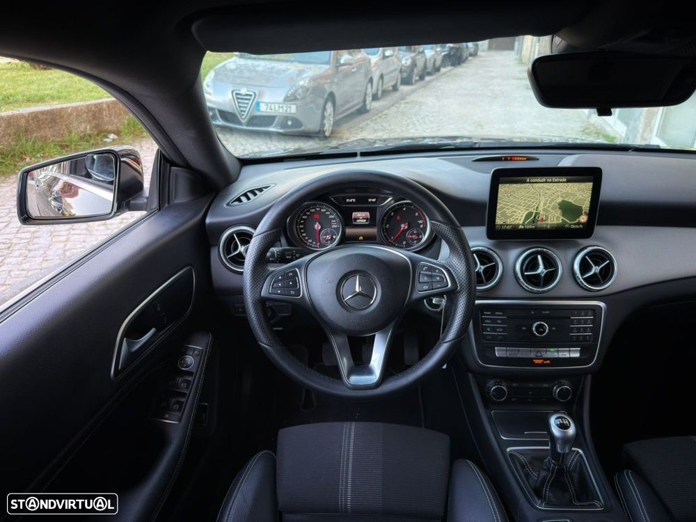 Mercedes-Benz CLA 180 d Shooting Brake Urban - 20