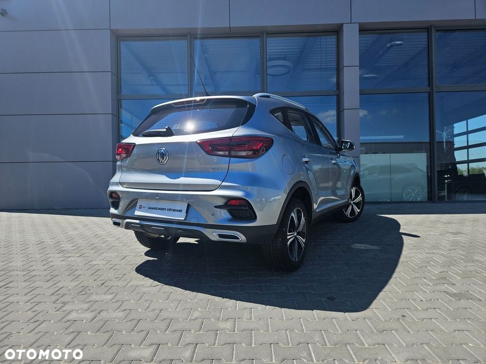 MG ZS - 4