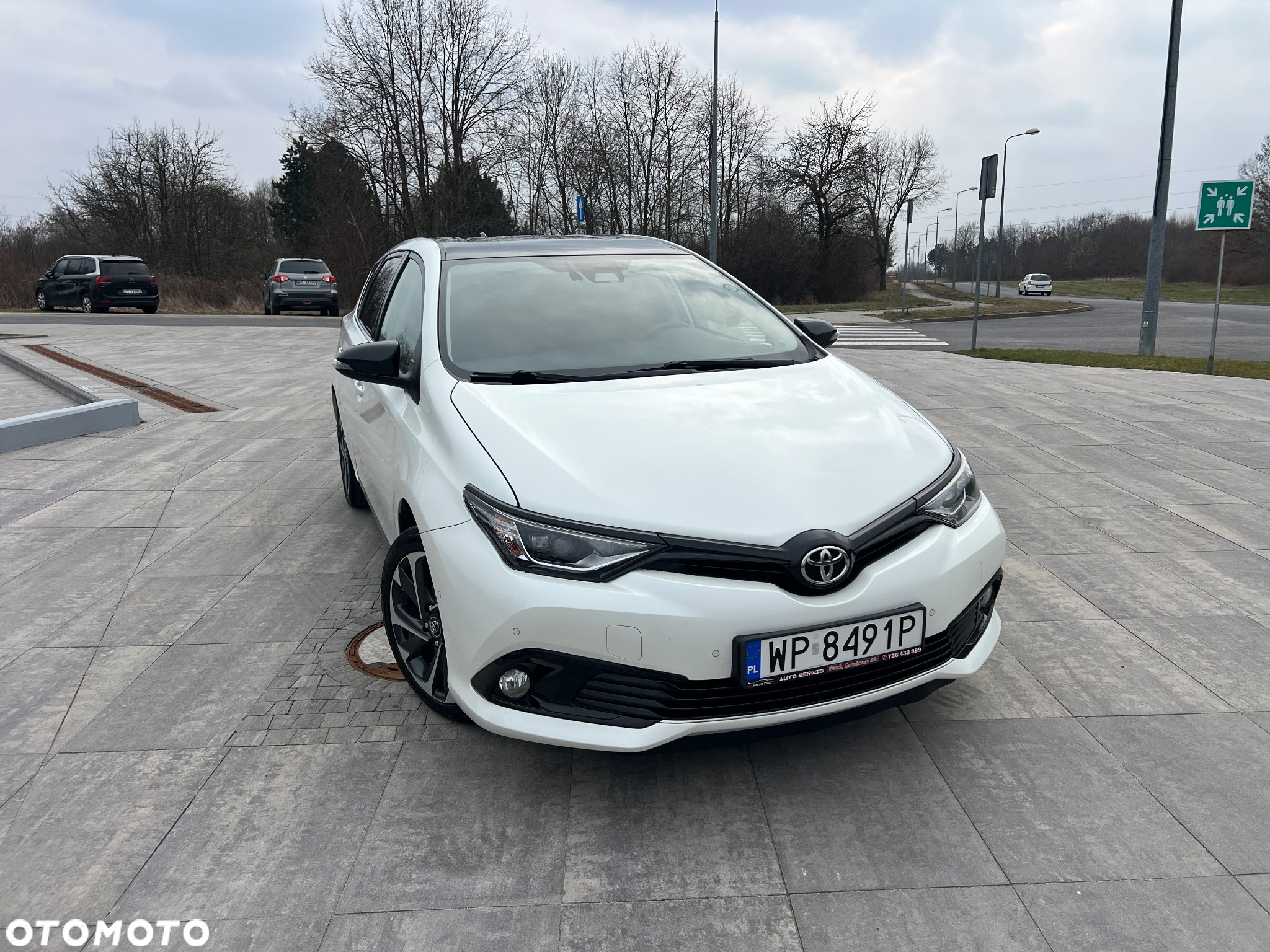 Toyota Auris 1.6 Selection - 3
