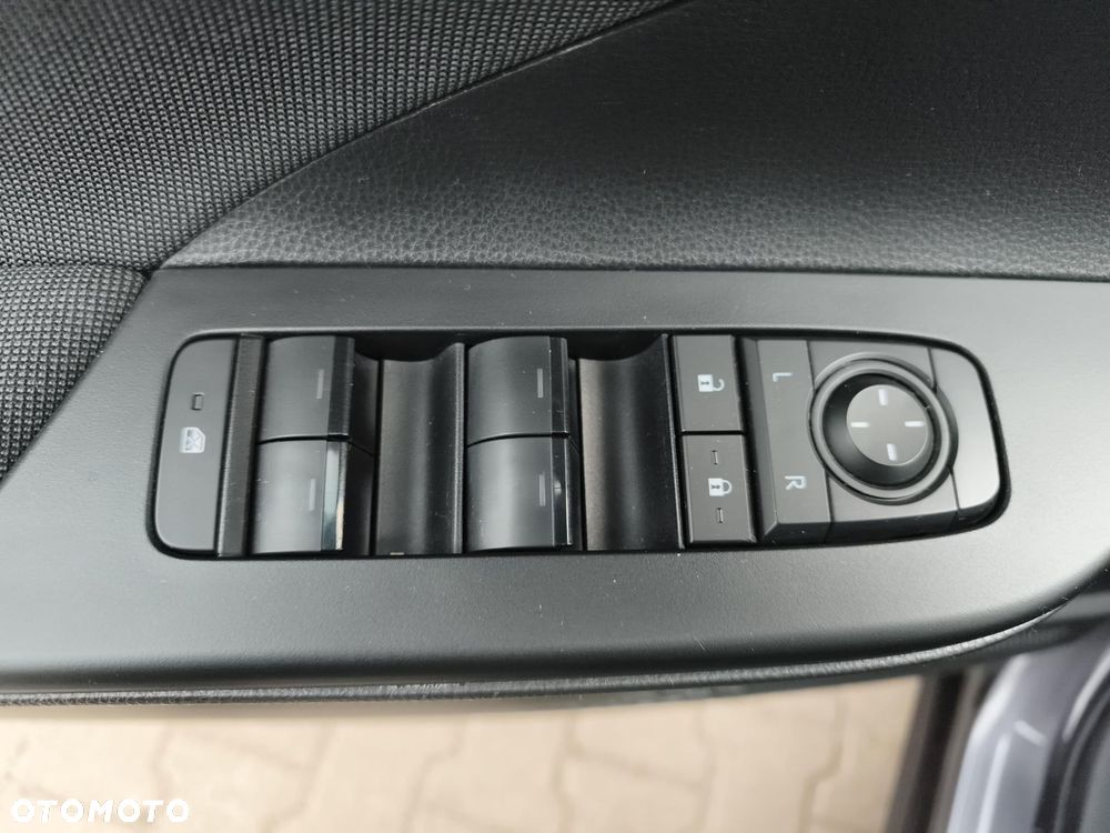 Toyota C-HR 1.8 Hybrid Comfort - 23