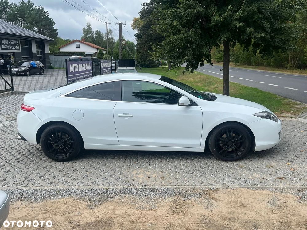 Renault Laguna Coupe dCi 150 FAP Night and Day - 4