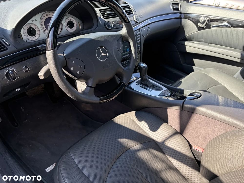 Mercedes-Benz Klasa E 500 Avantgarde - 15