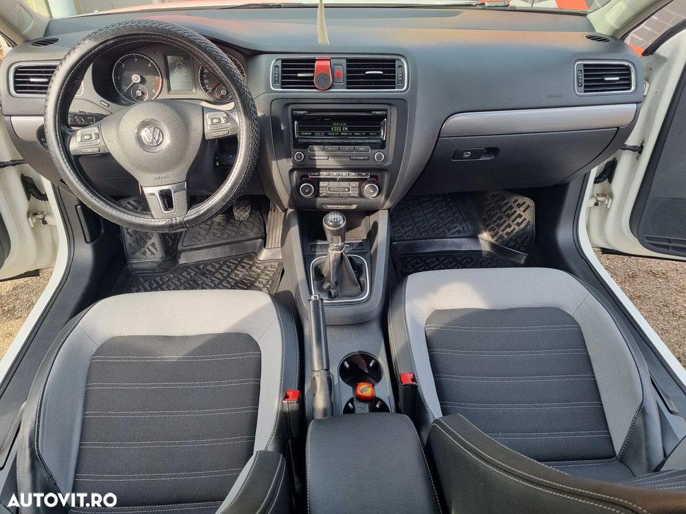 Volkswagen Jetta 2.0 TDI DPF Comfortline - 5