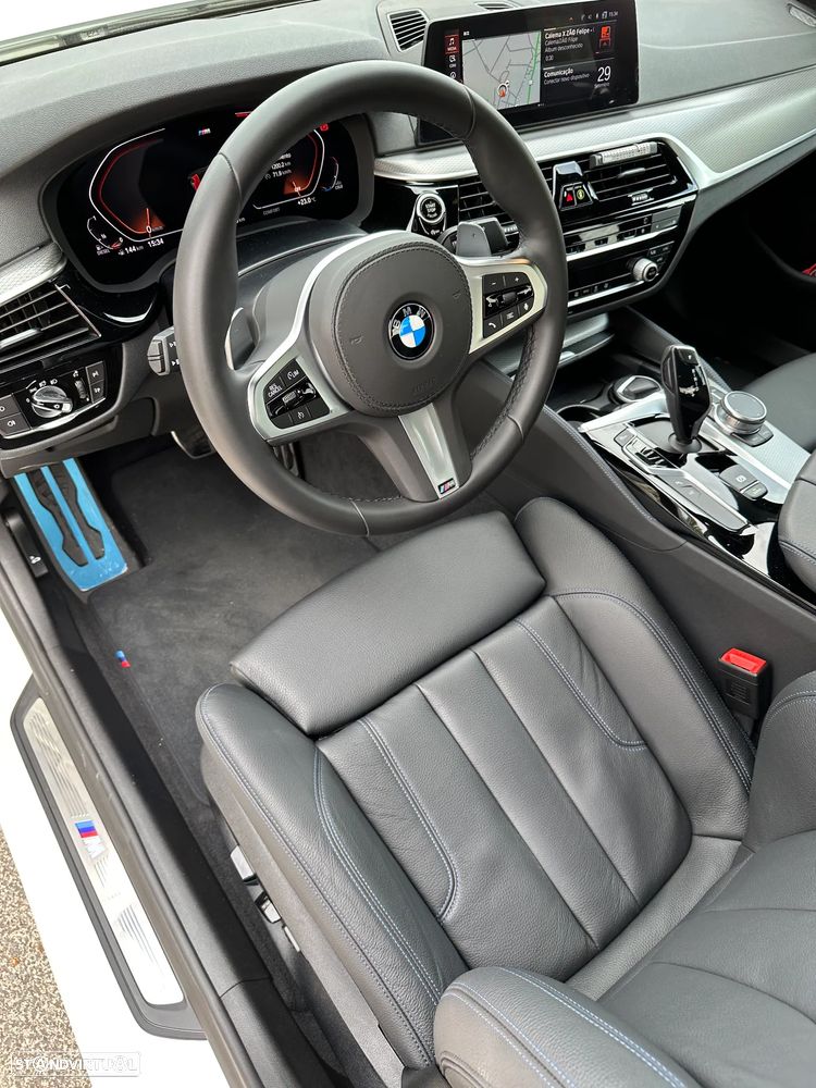 BMW 520 d Pack M Auto - 19