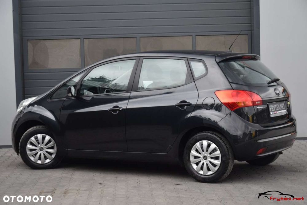 Kia Venga - 12