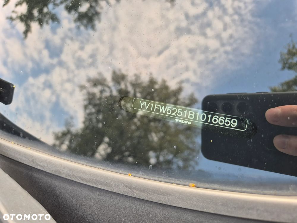 Volvo V60 D3 R-Design - 32