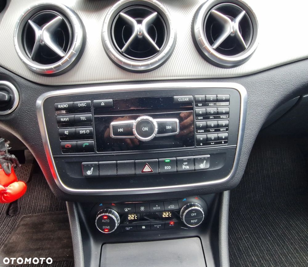 Mercedes-Benz CLA 200 Urban - 16