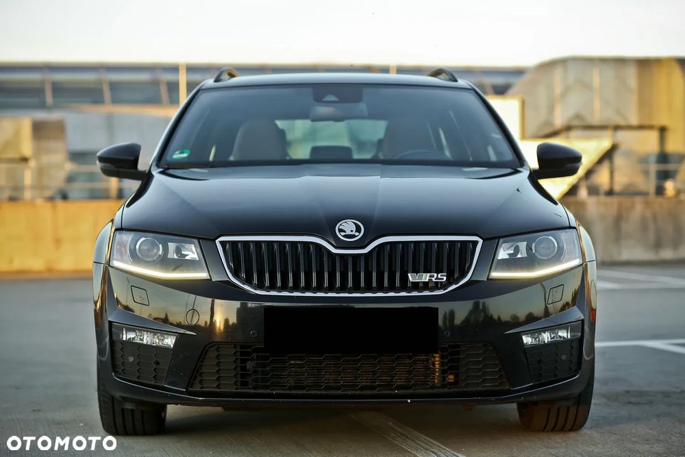 Skoda Octavia 2.0 TDI DSG RS - 6