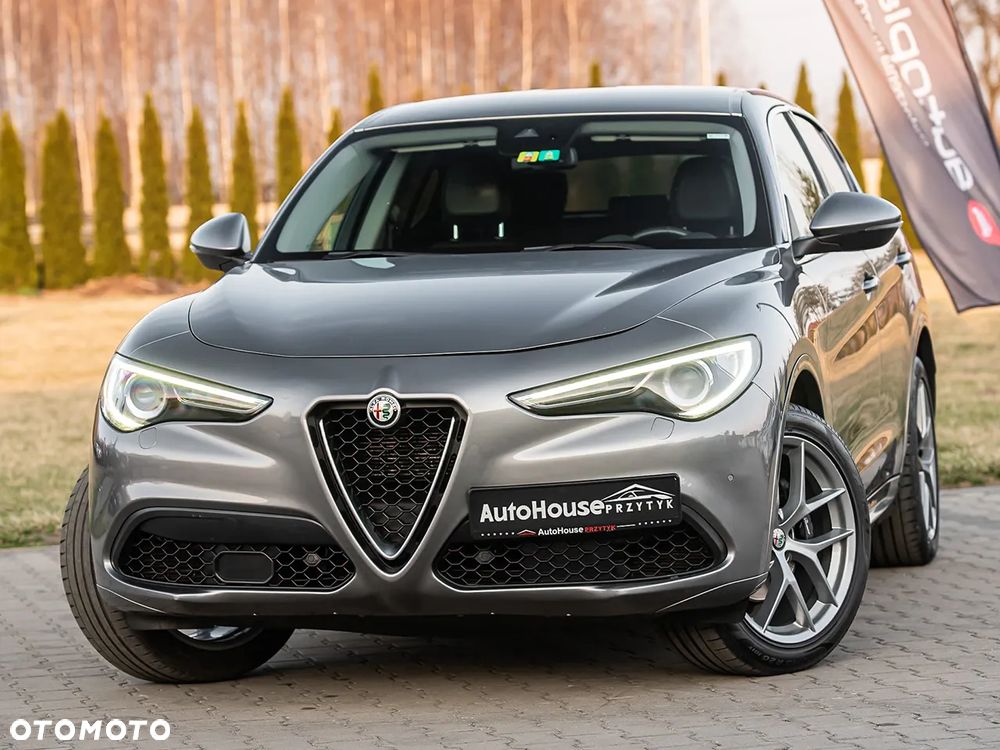 Alfa Romeo Stelvio 2.0 Turbo 16V AT8-Q4 Executive - 4