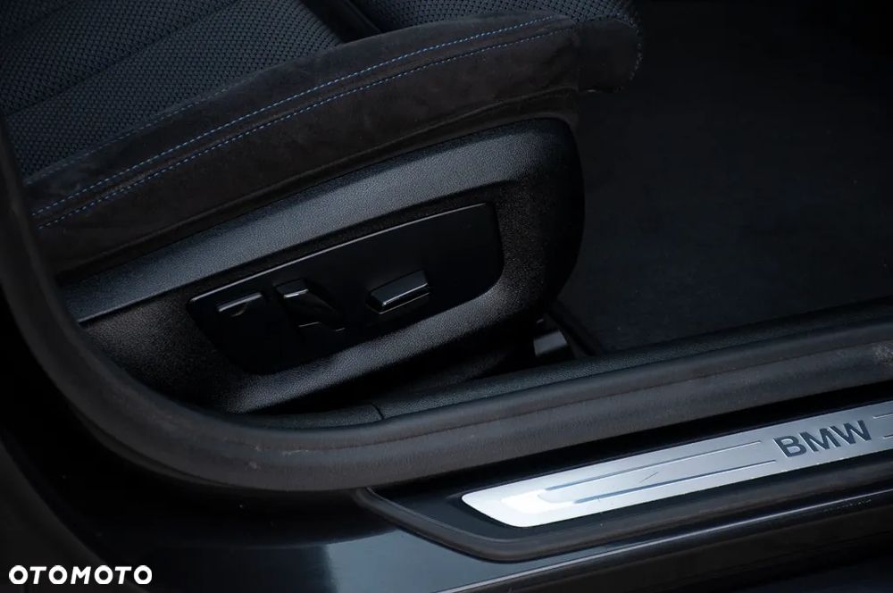 BMW Seria 5 - 25