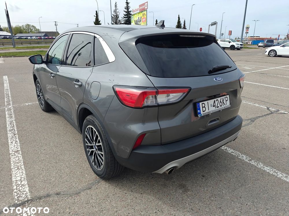 Ford Kuga - 8