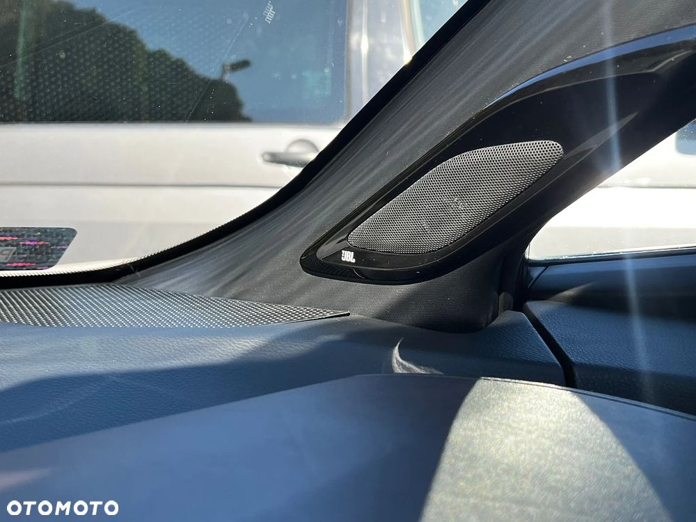 Toyota C-HR 1.8 Hybrid Neon Lime powered by JBL - 20