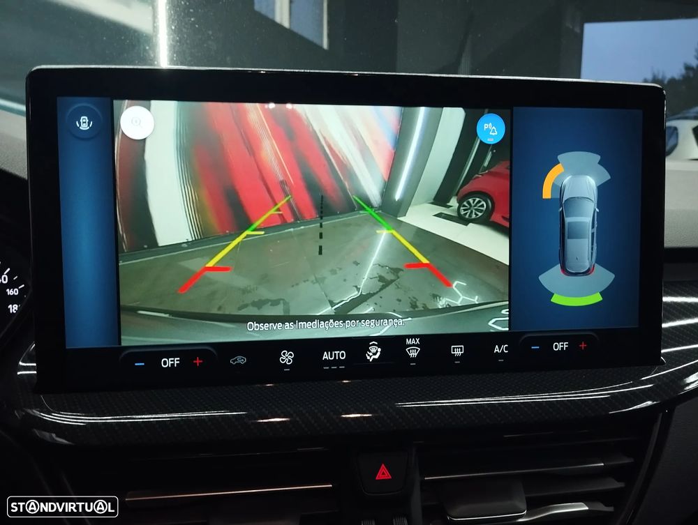 Ford Focus 1.0 EcoBoost MHEV ST-Line - 26