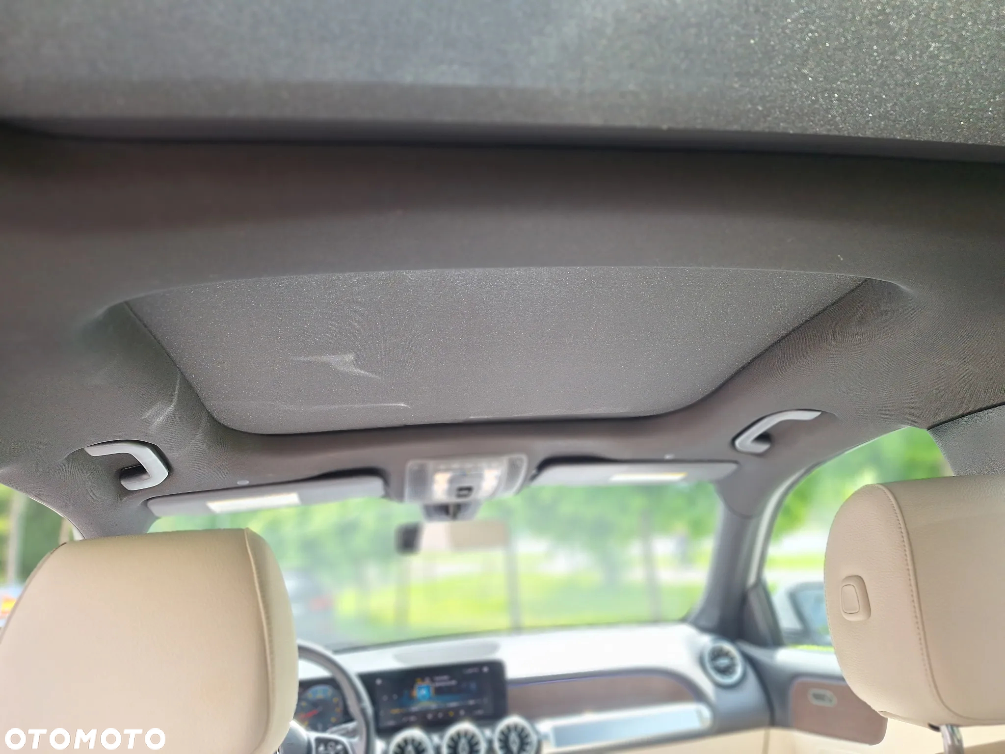 Mercedes-Benz GLB 250 4-Matic 8G-DCT - 10