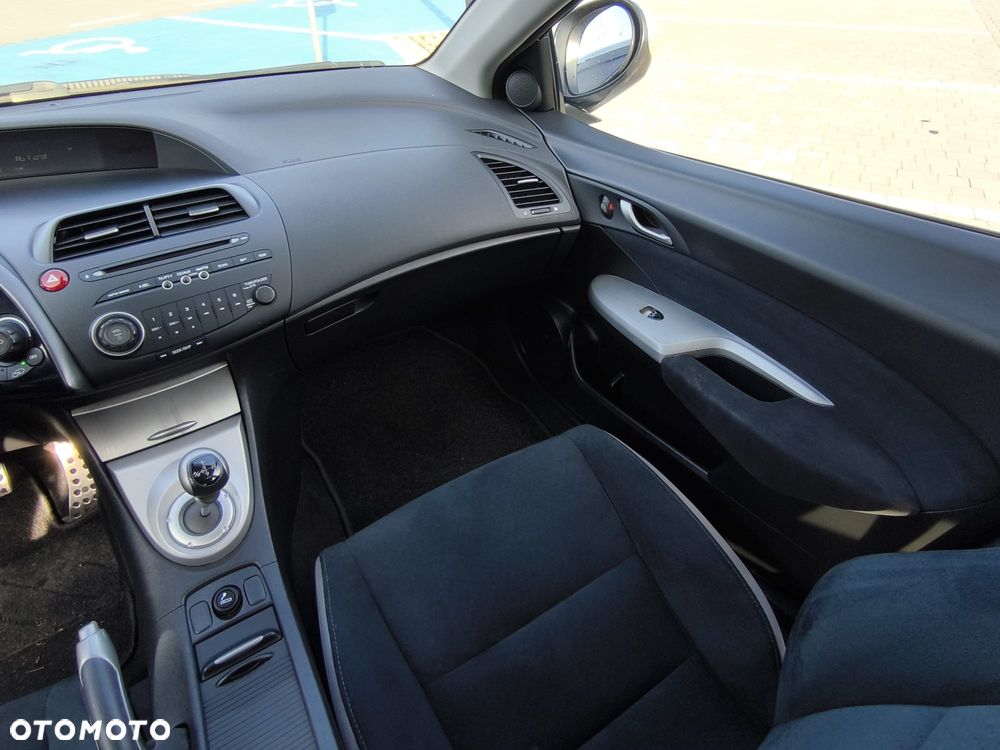 Honda Civic 1.8 Executive - 9