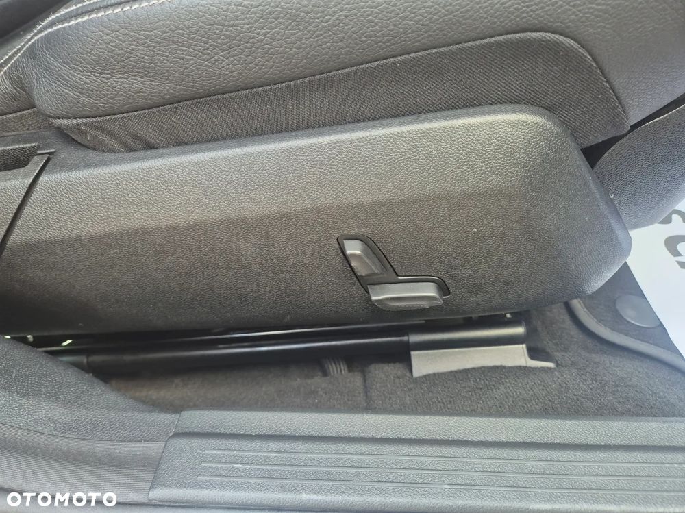 Mercedes-Benz Klasa E 200 BlueTEC 7G-TRONIC Edition - 14