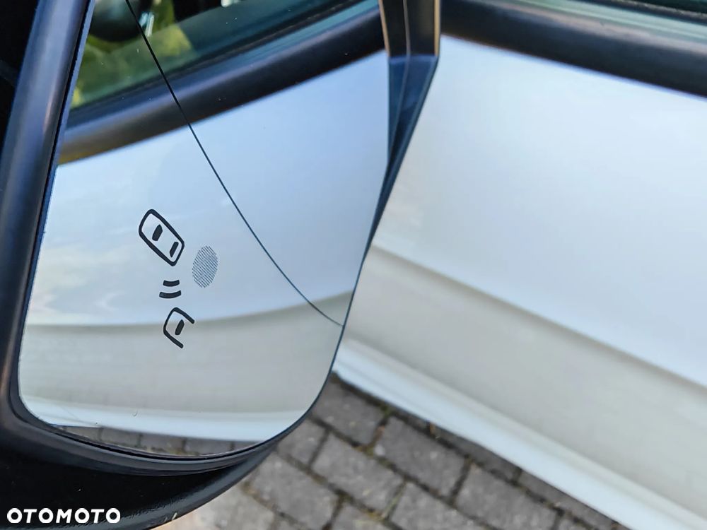 Ford Kuga 1.5 EcoBoost 2x4 ST-Line - 22