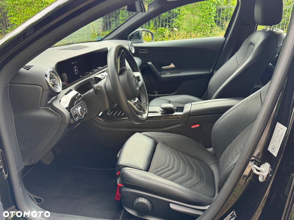 Mercedes-Benz Klasa A 180 Style 7G-DCT - 3