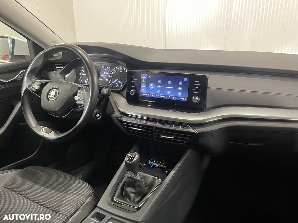 Skoda Octavia 2.0 TDI Ambition - 8