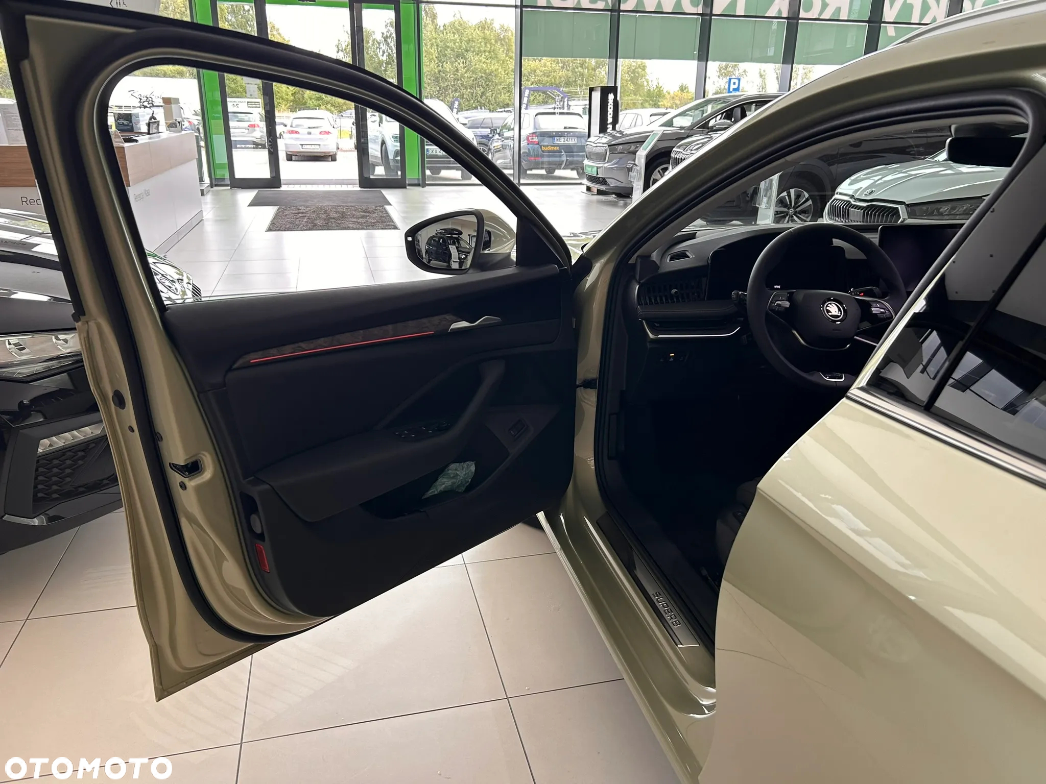 Skoda Superb 2.0 TDI SCR 4x4 L&K DSG - 22