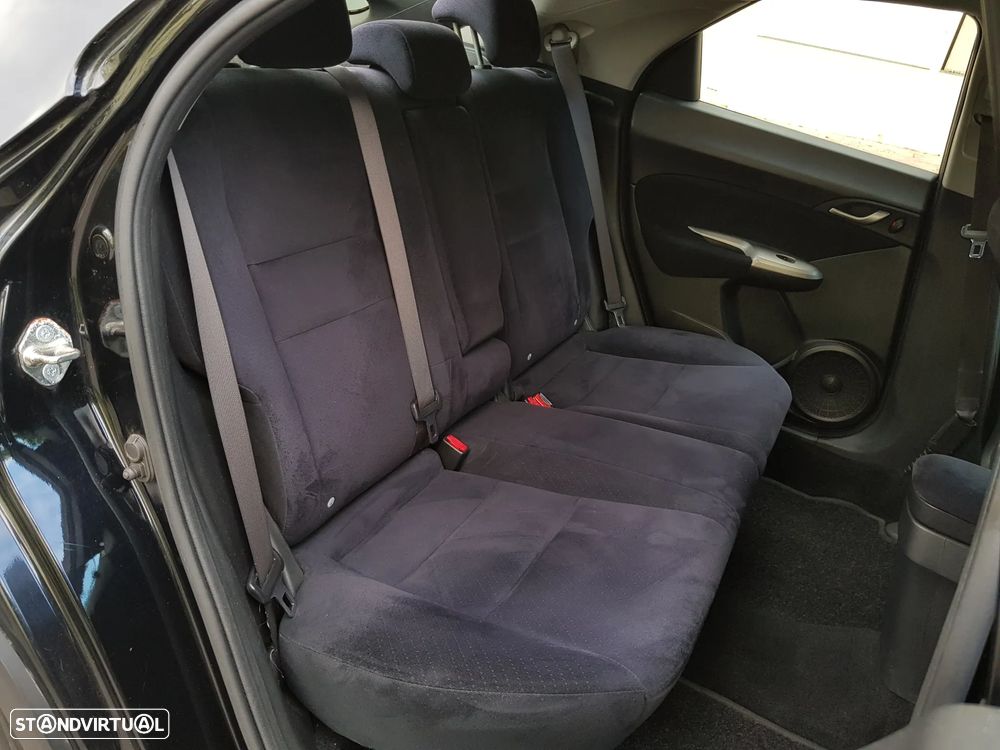 Honda Civic 1.8 Sport - 41