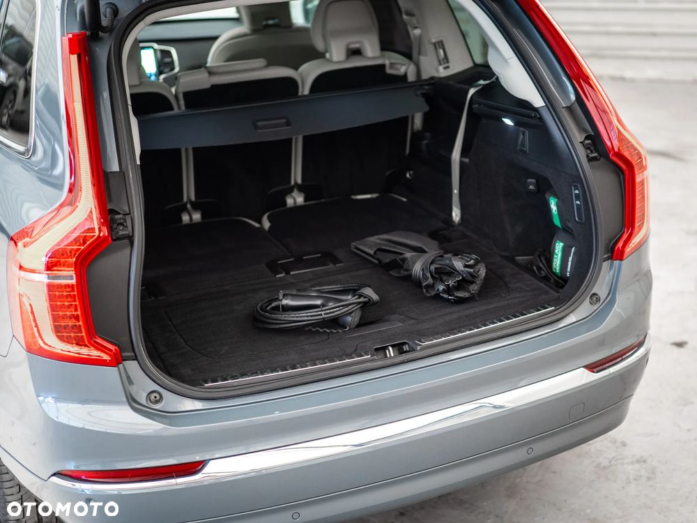 Volvo XC 90 T8 AWD Plug-In Hybrid Ultimate Bright 7os - 40