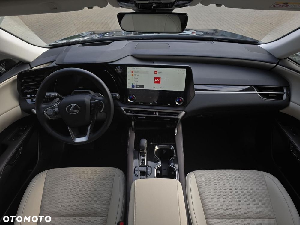 Lexus RX - 8