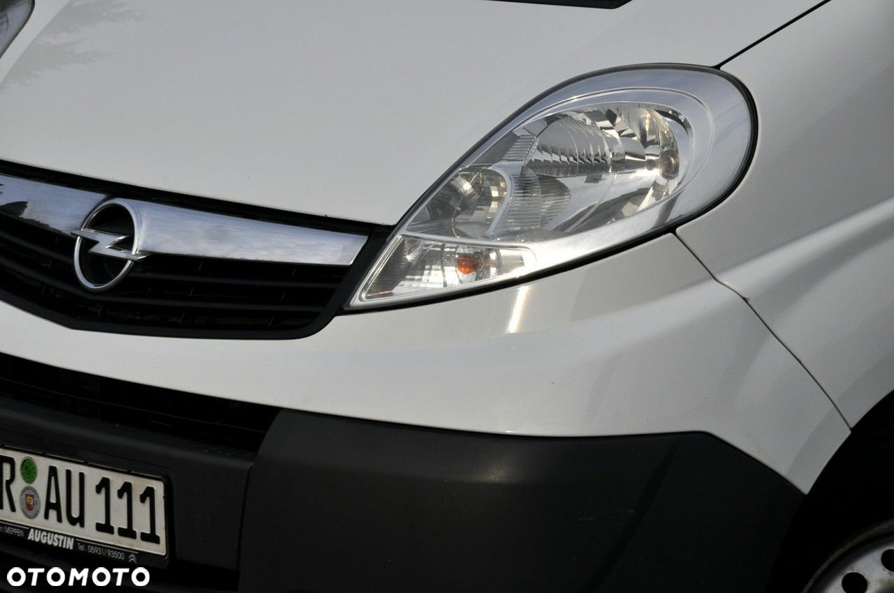 Opel Vivaro - 12