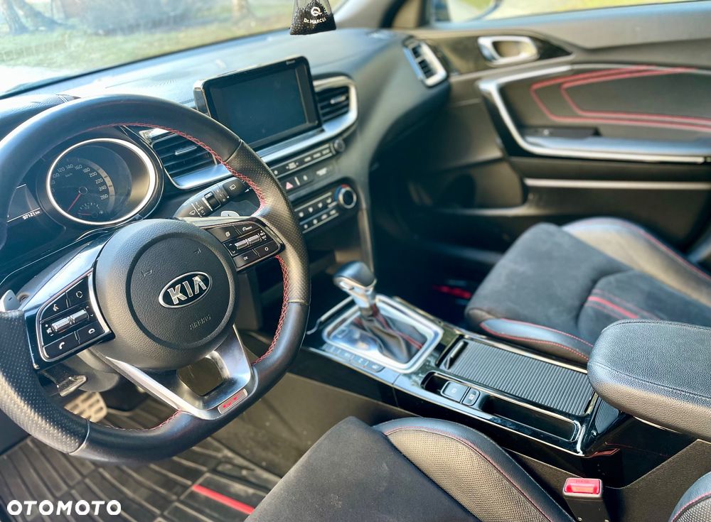 Kia ProCeed 1.6 T-GDI GT DCT - 8