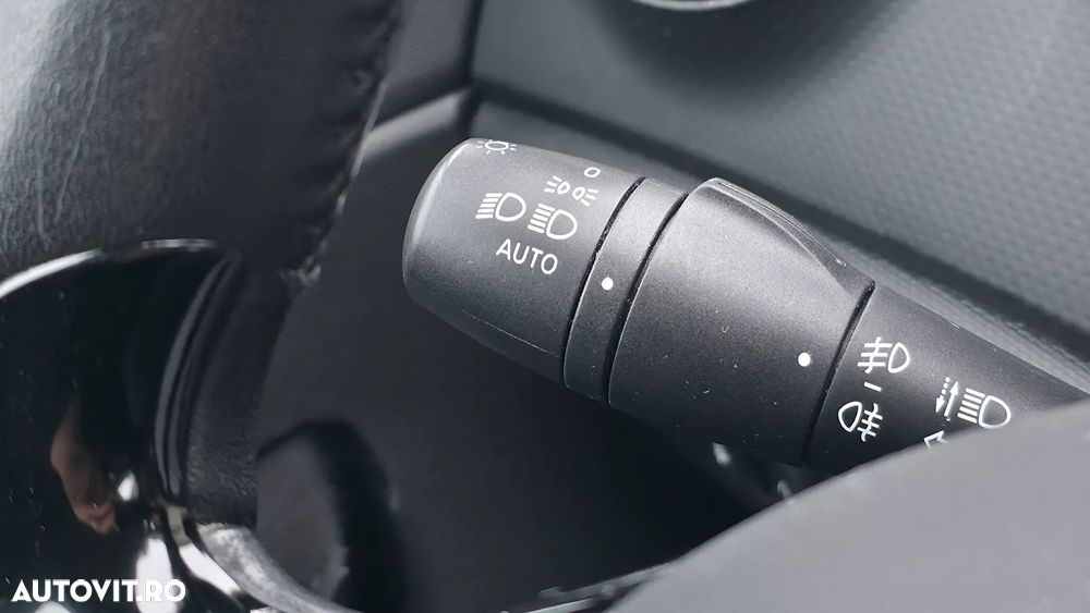 Renault Captur ENERGY dCi 110 Start&Stop Luxe - 27