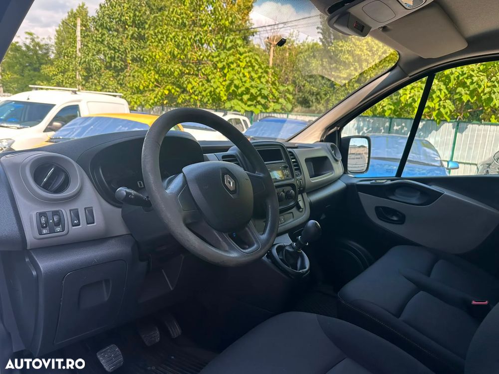 RENAULT Trafic 2018 — imagine 10